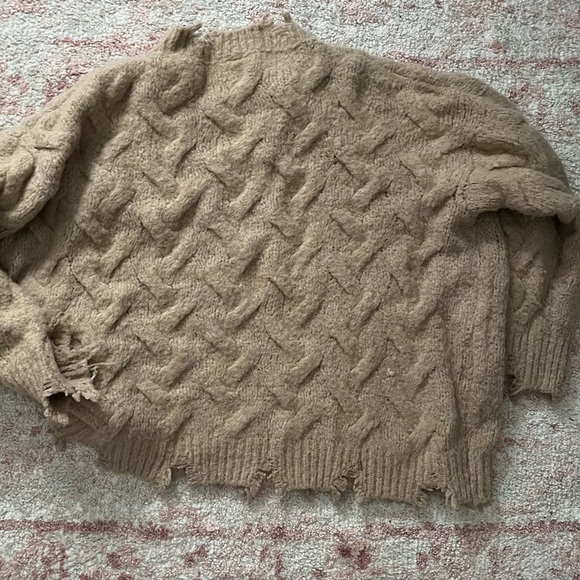 Wishlist Cozy Sweater - Picture 10 of 11